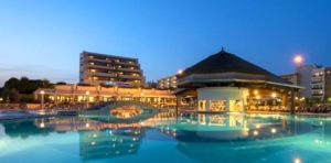 Read more about the article Savoy Beach Hotel – 5 Sterne Hotel ab 209€