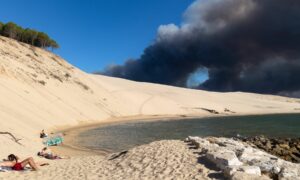 Read more about the article Wo brennt es? Sind Urlaubsorte in Gefahr?