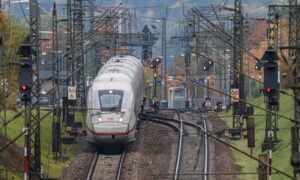 Read more about the article Was sich für Bahnreisende ab Dezember ändert