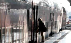 Read more about the article Deutschlandticket kommt zum 1. Mai: Alle Infos zum 49-Euro-Ticket