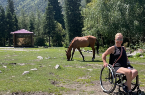 Read more about the article Rollstuhlfahrerin stellt Weltrekord im Reisen auf