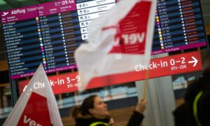 Read more about the article Streiks bei Bahn und an Flughäfen: Was droht als Nächstes?